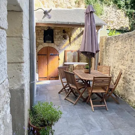 La Maison Des Remparts - Gite 3 Etoiles Pour 8 Pers A Loches Exterior photo