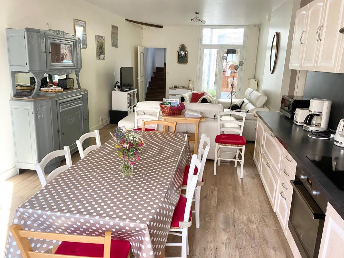 La Maison Des Remparts - 3 Etoiles Pour 8 Pers A Ferienhaus *
